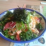 和食レストランとんでん - 七種類の海鮮サラダ