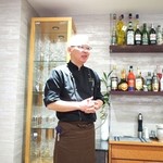 トゥ・ラ・ジョア - ダンディーな須本シェフ
      