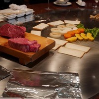 ビフテキのカワムラ 三宮本店 - 調理風景_2016年3月