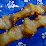 もつ焼かっぱ - バラ　塩（胡椒を追加するとさらに美味しい）