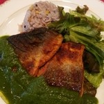 Bistroフルフル - ランチ魚料理 スズキのポワレ 女池菜のソース