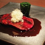 生姜屋 黒兵衛 - 牛タン煮込み 黒兵衛の赤ワインソース