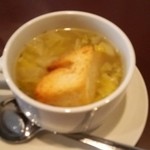 Bistroフルフル - ランチ 春キャベツのスープ