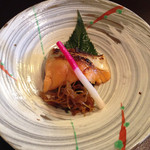 和 あすか - サーモン西京焼き、ウドのきんぴら