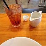 エーケーラボ - アイスティー