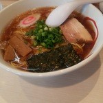 東留 本店 - 醤油ラーメン大盛800円