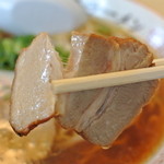 米屋 - 米屋・牛骨ラーメン チャーシュー(2016.04)
