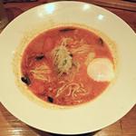 真っ赤ならーめん とまこ - 【とまとらーめん + 熟玉】￥680 + ￥110