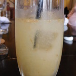 Restaurant μ - 桃の100％フレッシュジュース