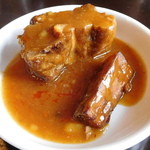Restaurant μ - おいも豚の角煮　紅あずまの麻辣仕立て　取分けて