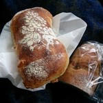 ホームメイド メルシー - クミンとチーズのチャバタとゴルゴンノア