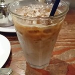 マザームーンカフェ - セットのドリンク（アイスカフェラテ）
