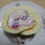 ハッピーベリー - 【苺とベリーのミルキーロール（半分個）…810円】♫2016/3