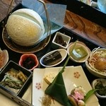 Koma zushi - 10種類以上の季節の前菜盛り合わせ