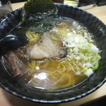 ラーメン豚豚 - 