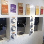 YOMG Frozen Yogurt - セルフでウニウニするマシン