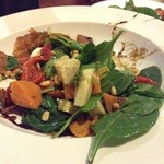 Dundee's Restaurant on the Waterfront - サラダ（食べかけ...）