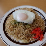 れんがya - 玉子やきそば（大盛り、７１０円）