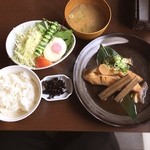 Amitatsuyaguchitei - 煮魚定食ー