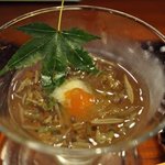 ふじ原 - じゅんさい　梅肉と山葵添え