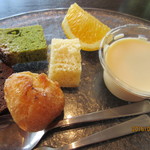 ダイナミックキッチン＆バー 燦 - デザート、アップ！