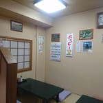 山 - 小上がり、2階席も有ります