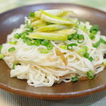 郷土料理の琉音  - ソーミンたしやー