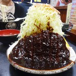 葉栗屋 - 人気No.1 の ”味噌カツライス ” 1,100円（税込）、キャベツの量は "少し控え” です。 