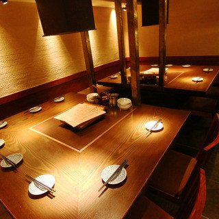 貸切可能な半個室囲炉裏席