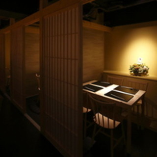 2名様～26名様までご利用可能な個室を完備しております。