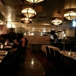 カーディナス・ギンザ - 店内