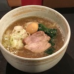 豚焼＆湘南畑 マニトン - スープに絶対の自信♪『本気の旨塩とんこつラーメン』