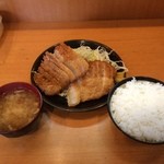 とんかつ 一 - 201604  一  ★ランジリとんかつ（ロース芯側）（600円）★