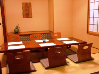 Yoshi Ume - 座敷個室は2名～30名様でご用意できます。