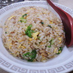 元祖 札幌や - そして前回ボキ的には大絶賛の焼き飯。
      前回があまりにもインパクトがありすぎたせいか、
      ちょっと今回はお味の方が薄目？に思えたなぁ。
      でも他のお店よりは断然美味しいと思います。