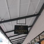 GODIVA - 店外