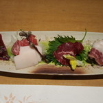 菅乃屋 上通店 - 馬刺し