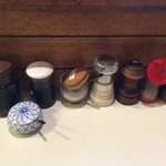 とん太 - 卓上調味料