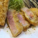 とん太 - 断面
      レア〜