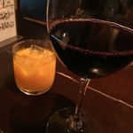 Hirota Shokudou - 赤ワイン（カベルネ）、みかん酒