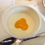 アートキッチン神戸 - 豆乳のブラマンジェ シーベリー添え