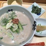 Dashi Cha Duke En - ご飯の量は大中小選べます。大ならご飯は300gで食べ応えあります。