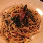 Balans Soho Society - 料理写真:Hand-Picked Cornish Crab Linguine with chilli (14ポンド）。さっぱりとはしますがちょっとレモン効かせすぎ。