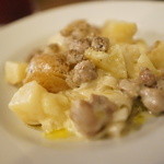 piccolo MODENA - 自家製パンチェッタとイモのクリームソース