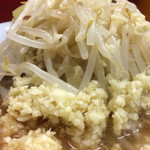 ラーメン二郎 - ヤサイマシニンニクダブル＼(^o^)／やったー！！