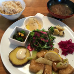 おやさい食堂 カラコマ - 日替わり定食