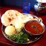 タンドールバル カマルプール 木場店 - 列んでも食べたい気持ちわかります。