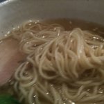 美学屋 - 美学屋●塩らーめんの麺
