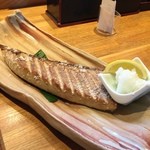 海鮮料理 みはる - キハダマグロはらも焼き300円