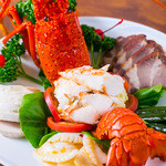 Assorted appetizers with spiny lobster